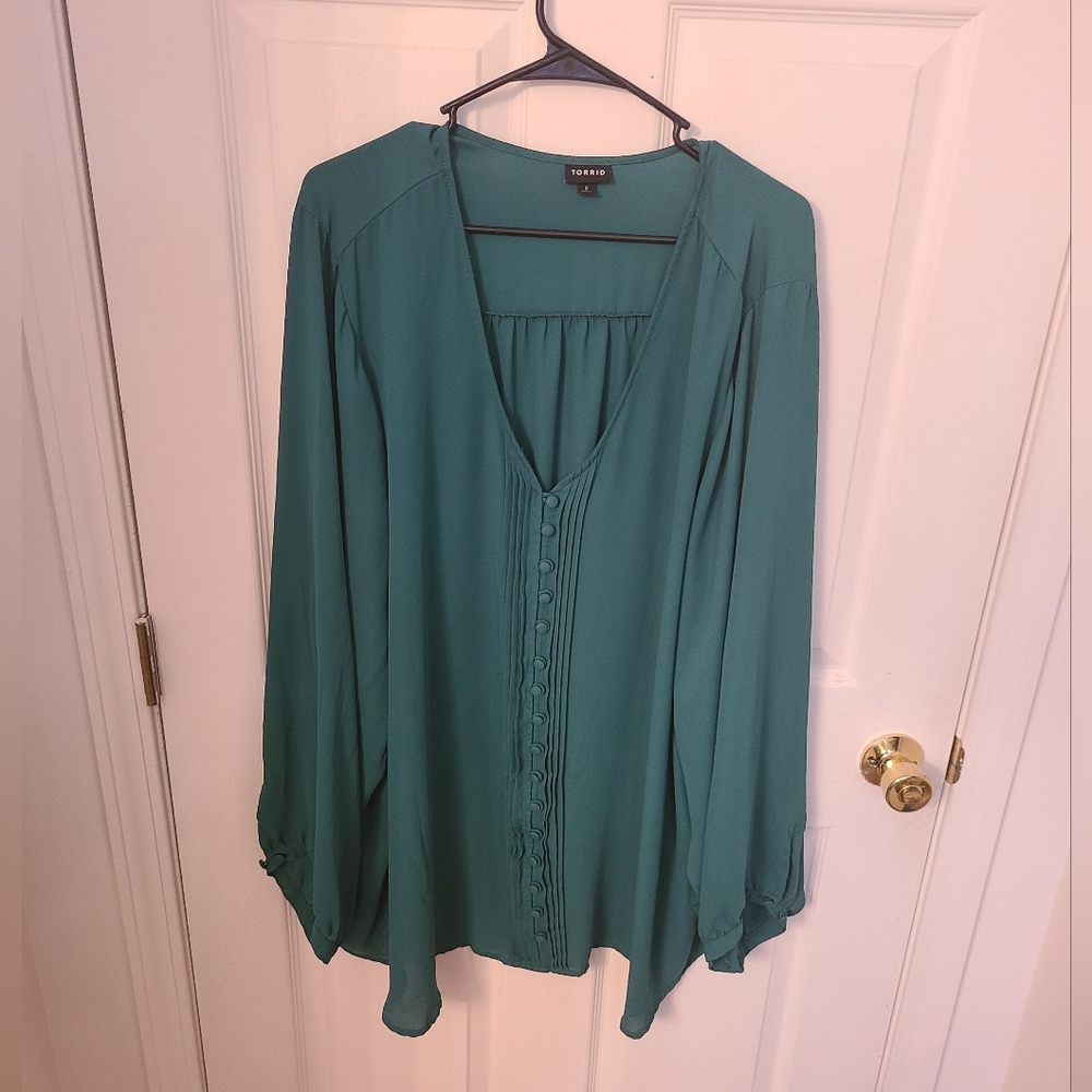 Green Button Down Blouse by Torrid Size 6